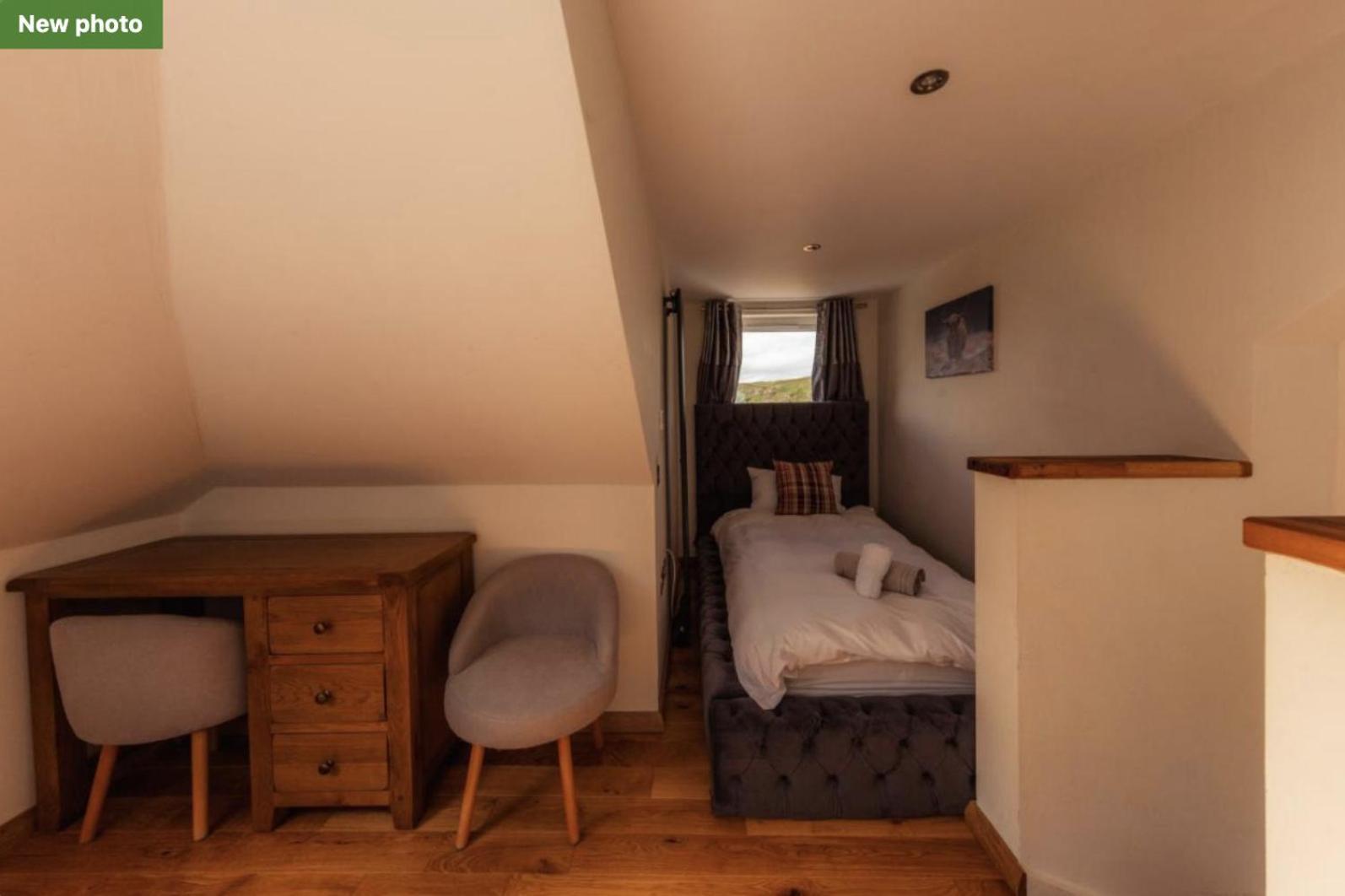 Luxury Cottage With Stunning Views Near Fairy Pools - School House 3 Carbost  Exterior photo
