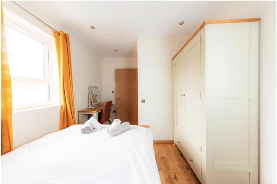 Luxury Cottage With Stunning Views Near Fairy Pools - School House 3 Carbost  Exterior photo