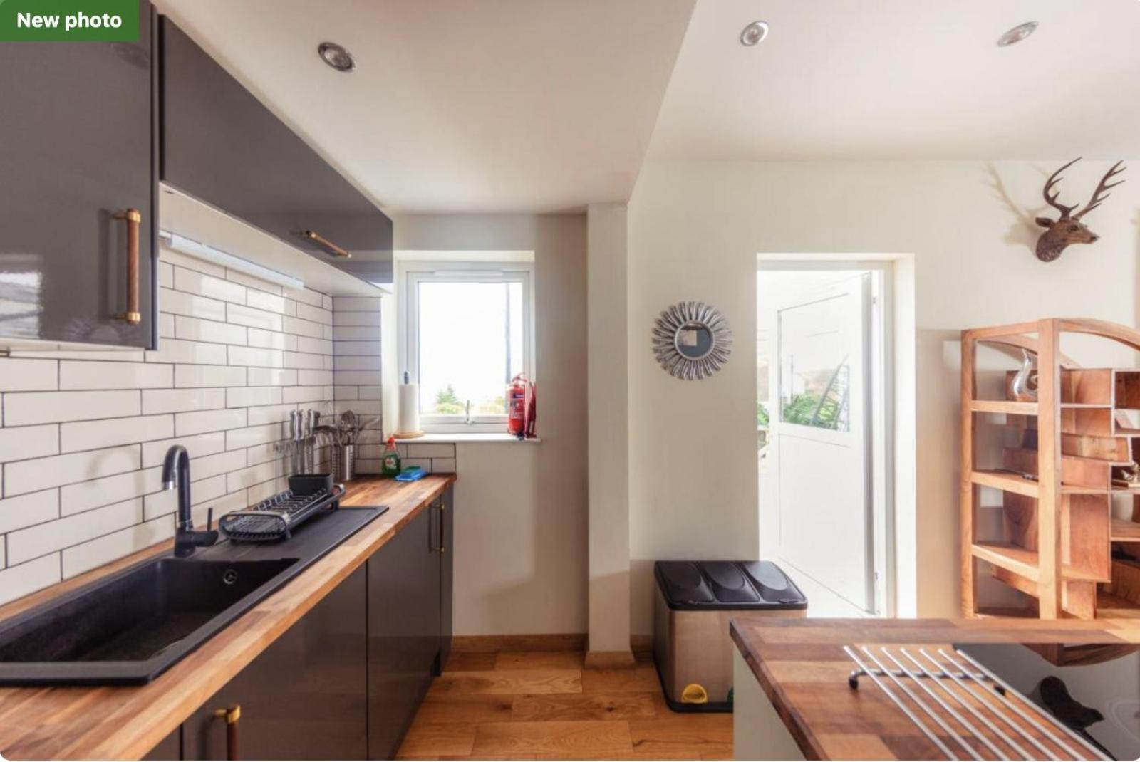 Luxury Cottage With Stunning Views Near Fairy Pools - School House 3 Carbost  Exterior photo